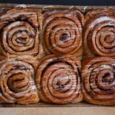 CRUST-a_baking_company-Fenton-MI-Cini Rolls_1-1650px