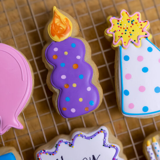 Happy Birthday Cookies 4 CRUST a baking company 1650px