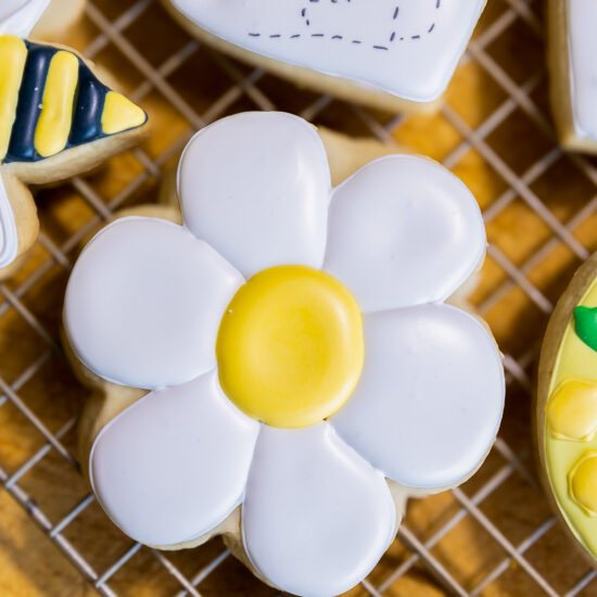 Just Bee Cause Cookies 2 CRUST a baking company 1650px