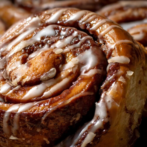 pastry Cinnamon Roll CRUST A banking co fenton mi 1650px bdm2