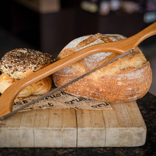 Knives 10 CRUST a baking company 1650px