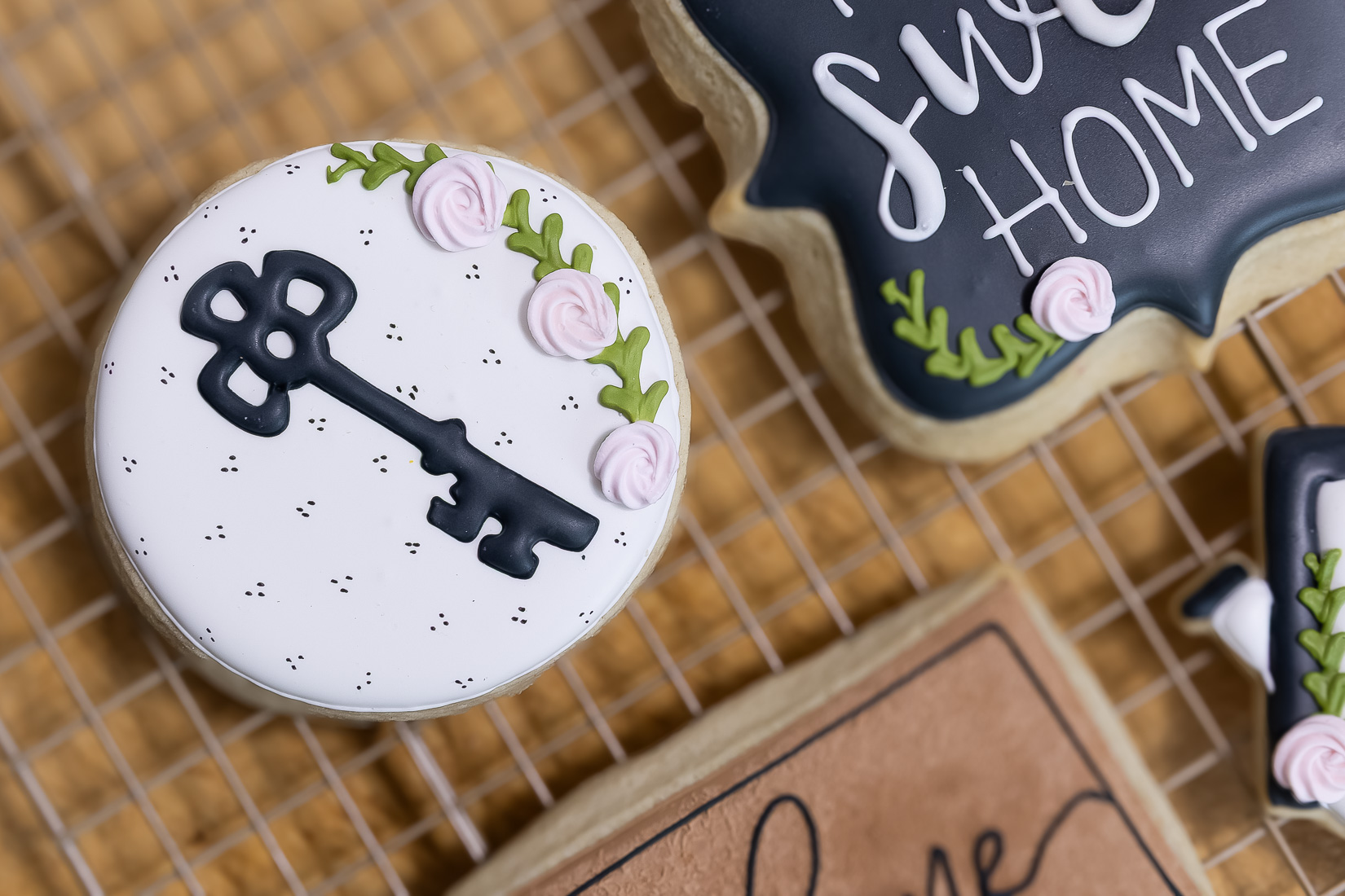 Home Sweet Home Cookies 4 CRUST a baking company 1650px Home Sweet Home Cookies 4 CRUST a baking company 1650px